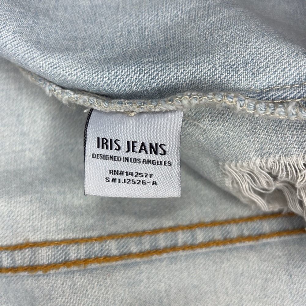 Iris Jeans Distressed Oversized Light Blue Denim Jacket size small/medium - Picture 4 of 8